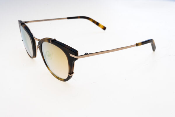 Les Pièces Uniques  Montature vista LARA CROFT 140-49-23 - Montatura da vista unisex Les Pièces Uniques LARA CROFT misura 49‑23‑140 mm in acetato italiano artigianale, design sofisticato e urbano “pezzo unico” perfetta per chi desidera uno stile distintivo.