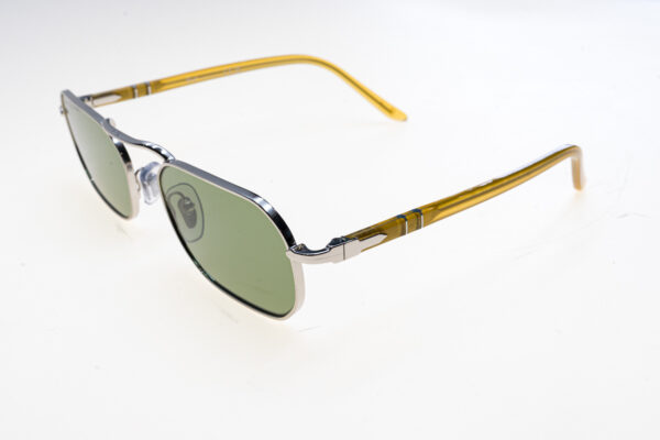Persol Occhiali sole unisex 1020S SOLE 0PO1020S 57  518/4E 140-57-20 - Occhiali da sole unisex Persol PO1020S con montatura metallica argento, lenti verdi 518/4E, misura 57‑20‑140 mm, design elegante e protezione UV completa.